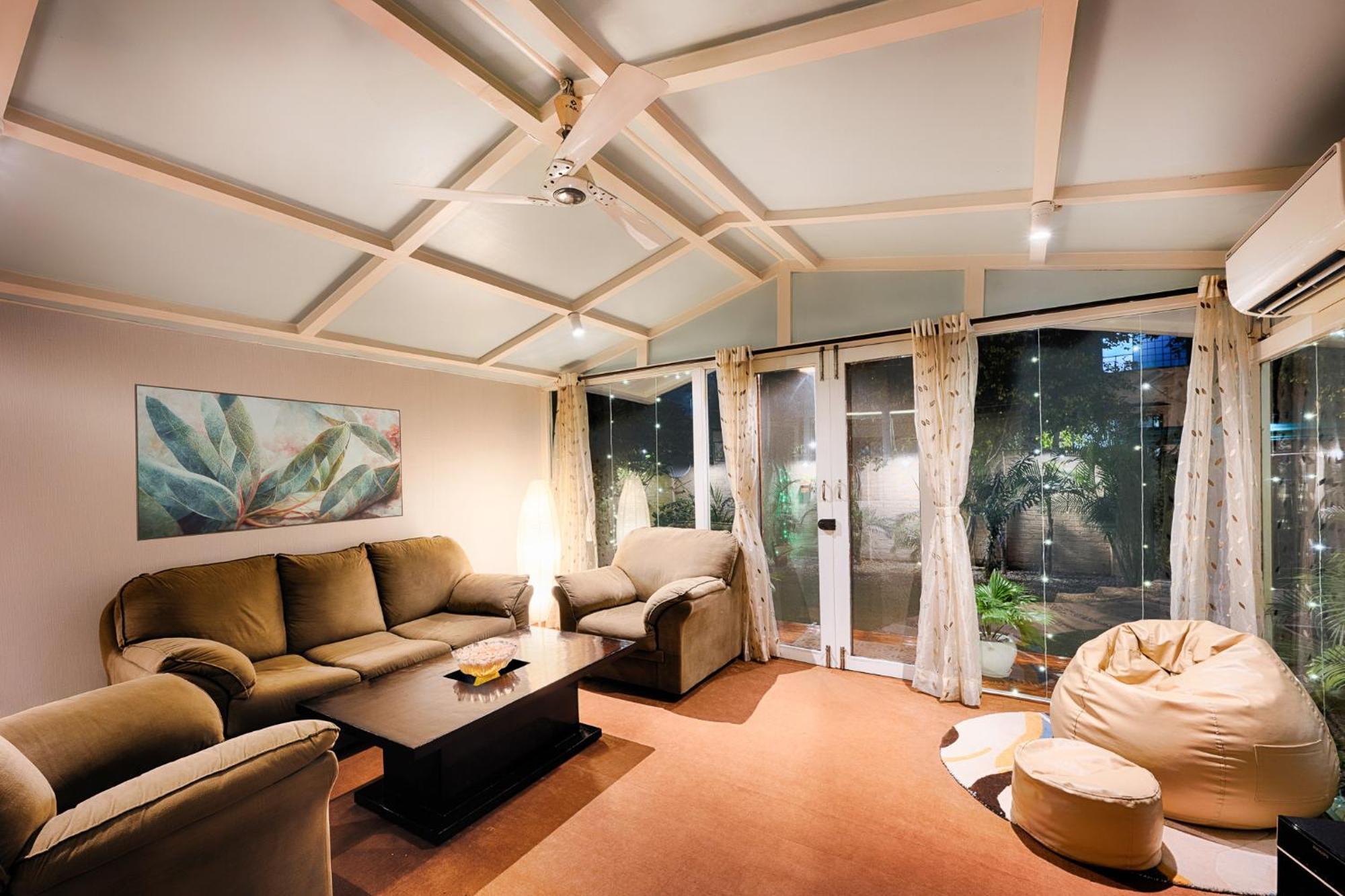 International Travellers' By Ith Hostel *