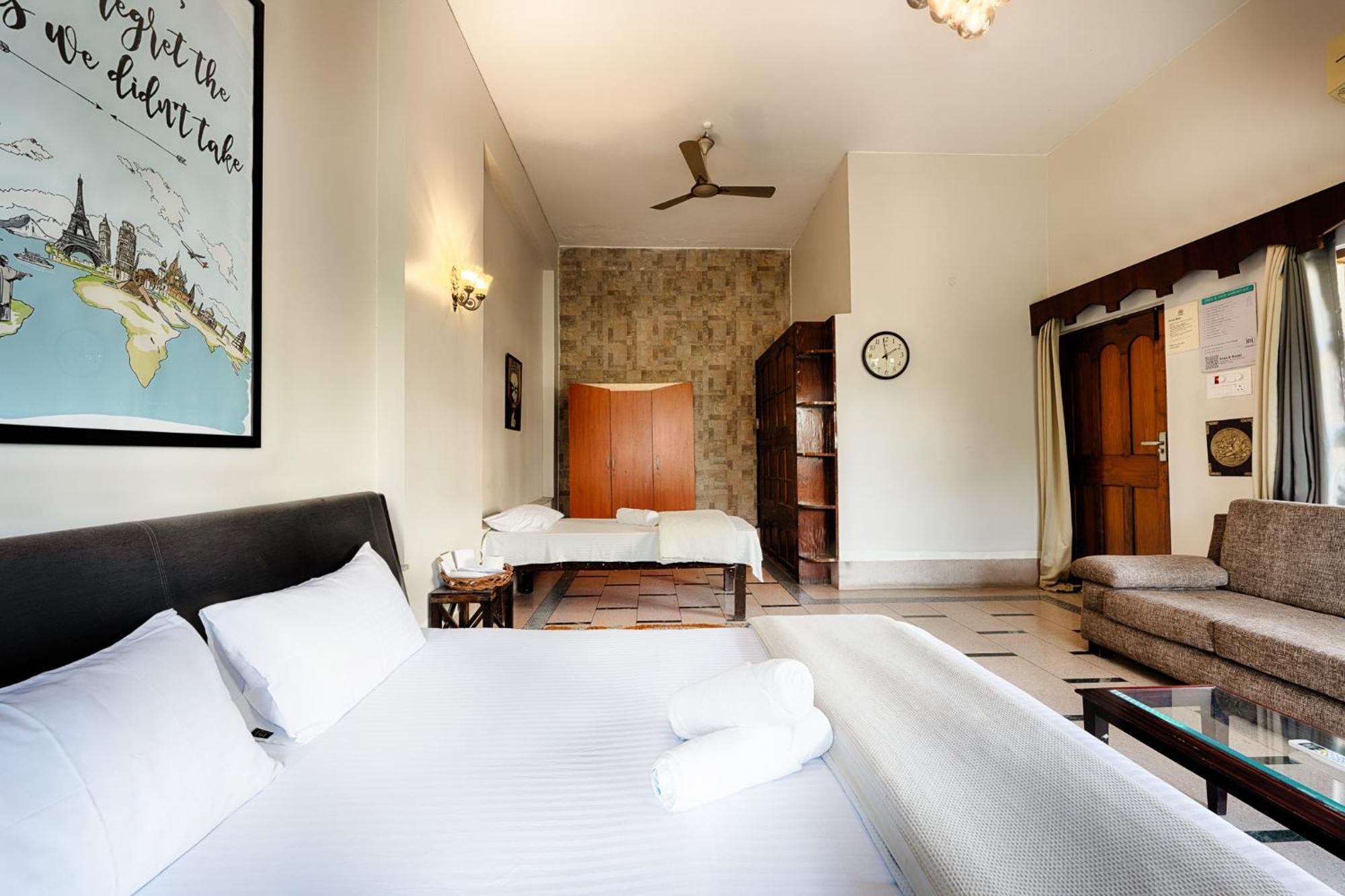 International Travellers' By Ith * Varanasi