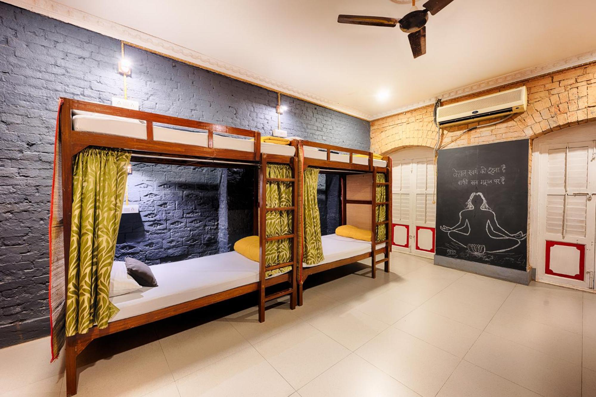 International Travellers' By Ith Hostel